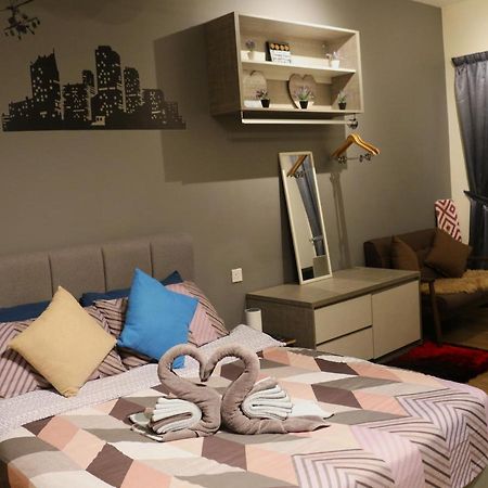 Mlh Premier Suites @ Saville Черас Екстериор снимка