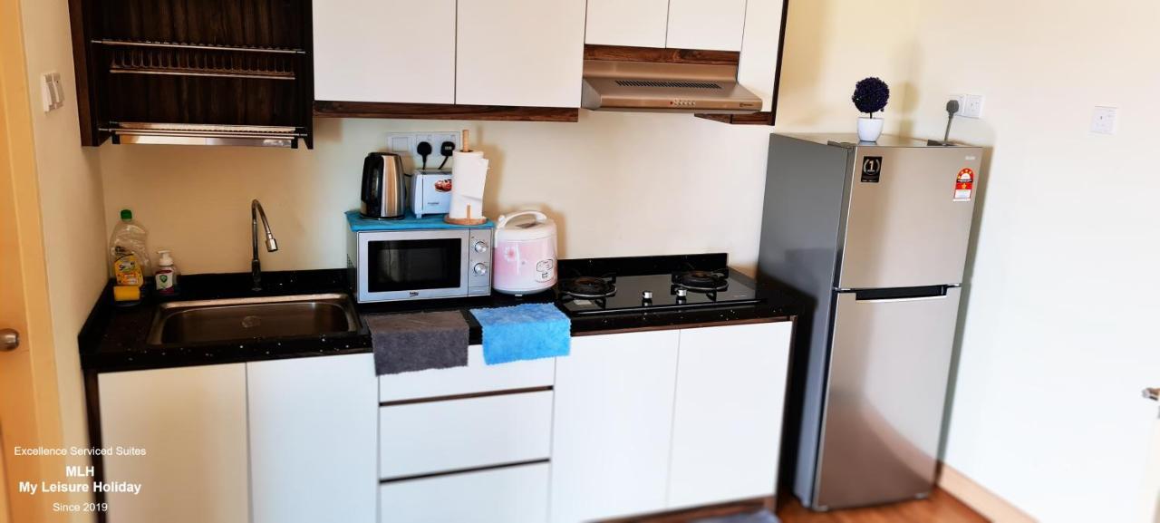 Mlh Premier Suites @ Saville Черас Екстериор снимка